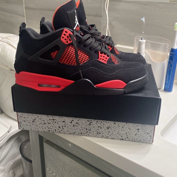 Red thunders - Picture 5 of 8